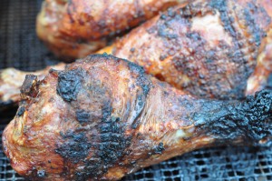 Kalkunlår på grill - opskrift på grillet kalkun