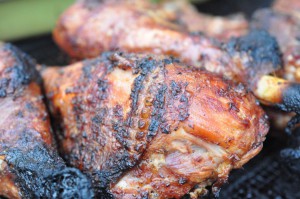 Kalkunlår på grill - opskrift på grillet kalkun