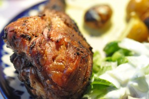 Kalkunlår på grill - opskrift på grillet kalkun