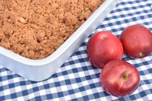 Crumblekage med æbler - æblecrumble kage