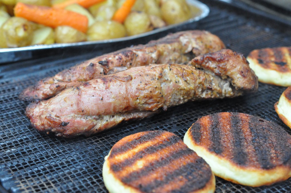 Grillet marineret mørbrad, grillede kartofler og tex-mex-sauce