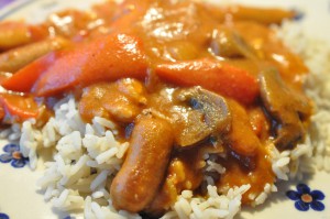 Kylling med champignon bacon & fløde i stegeso
