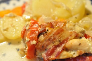 DSC_7766 • nogetiovnenstaging.com Kyllingefilet i stegeso med bacon og kartofler
