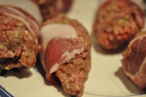 Oksekødsruller med hakket oksekød & bacon