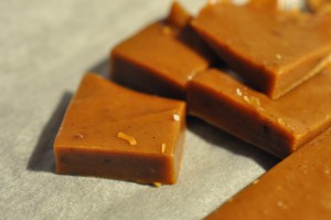 Karameller med kondenseret mælk - opskrift