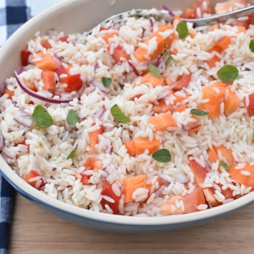 Salat med ris og grøntsager - nem opskrift på rissalat