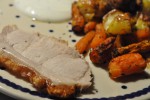 Flæskesteg med timiankartofler og hvid dressing