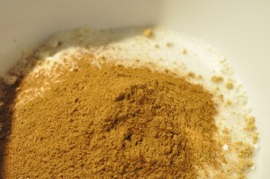 Kryddermuffins med syltetøj - nem opskrift