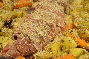 Mørbrad i ovn med kartofler og grøntsager