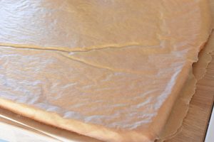 Roulade med æblemos - opskrift på æbleroulade