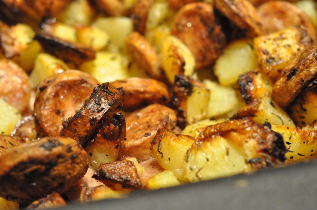 Frankfurter medister i ovn med kartofler og timian
