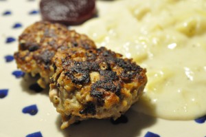 DSC_0606 • nogetiovnen.dk Stuvet spidskål og frikadeller