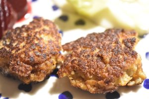 DSC_0614 (2) • nogetiovnen.dk Stuvet spidskål og verdens bedste frikadeller