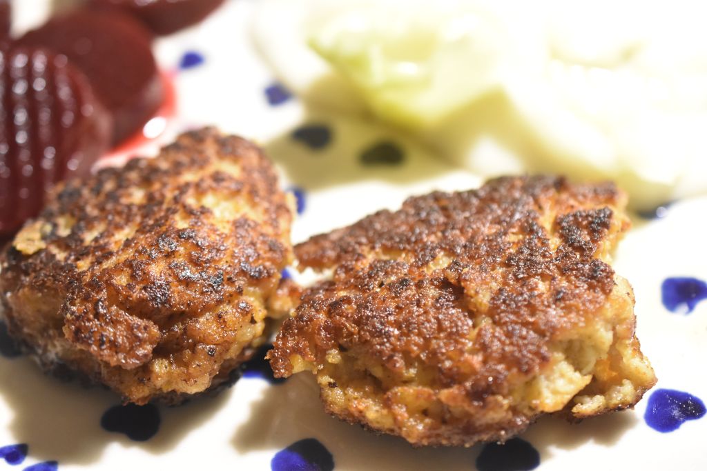 Stuvet spidskål og verdens bedste frikadeller