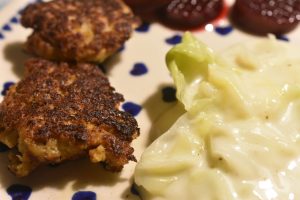 DSC_0620 (2) • nogetiovnen.dk Stuvet spidskål og verdens bedste frikadeller