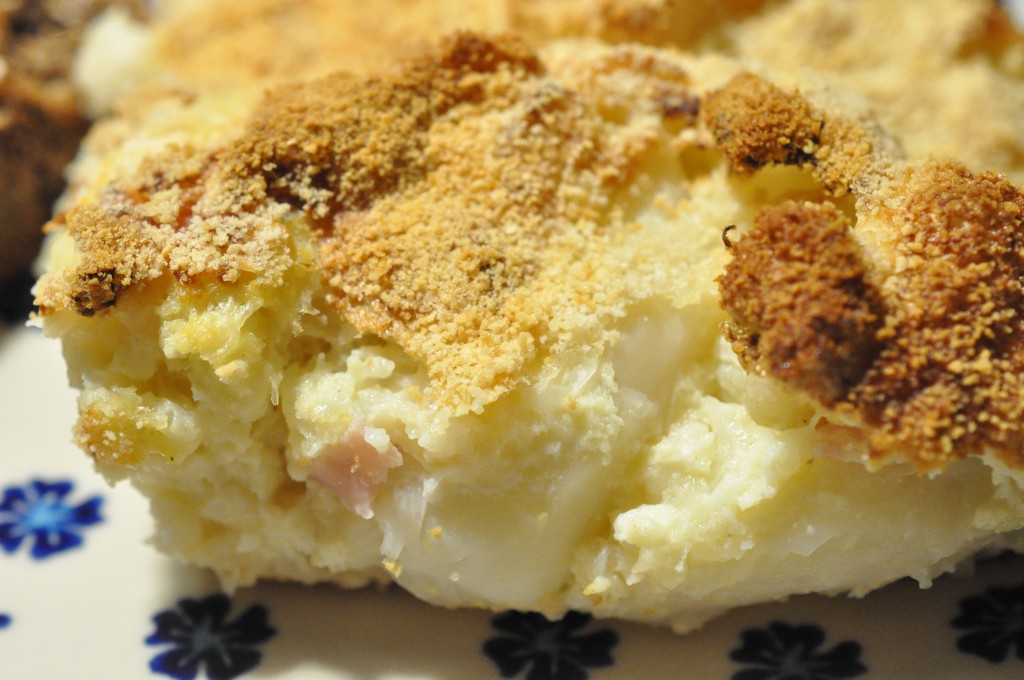 Blomkålsgratin med skinke - nem opskrift