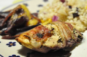 Sennepskylling i ovn med bacon & tilbehør