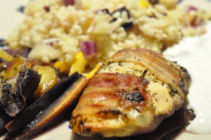 Sennepskylling i ovn med bacon & tilbehør