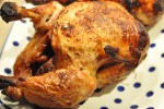 Grillkyllling på grillskyd med paprika og sennepsmarinade