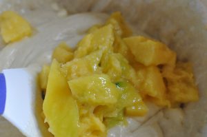 Mango kage med marcipan - lækker frugtkage