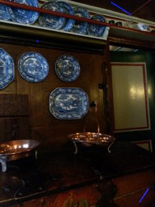 Dage med lykke, bål og æggekage på Hvidsten kro