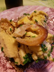 Dage med lykke, bål og æggekage på Hvidsten kro