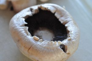 Champignon i ovn med hvidløgssmør - opskrift