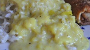 Karrysovs med æble og løg - god nem opskrift