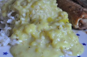 DSC_1764 • nogetiovnen.dk Lækker karrysauce med løg, æble og Pikantost