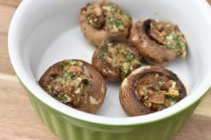 Champignon i ovn med hvidløgssmør - opskrift