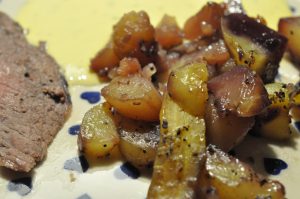 Culotte i ovn med løg og timiankartofler