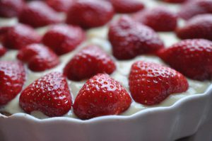 Jordbærtærte med marcipan - jordbærkage med mazarin