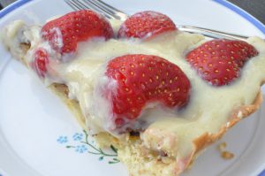 Jordbærtærte med marcipan - jordbærkage med mazarin