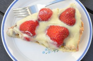 Jordbærtærte med marcipan - jordbærkage med mazarin