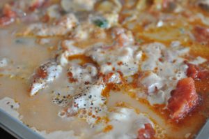 Koteletter i fad med bacon og fløde - opskrift