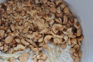 hasselnødder - hakkes fint