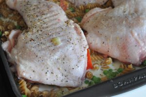 Pasta i ovn med kylling & fløde - nem one pot