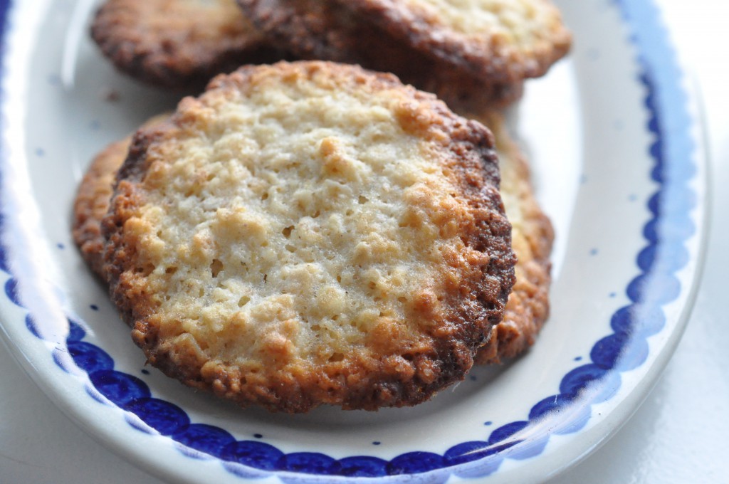 Havregrynskager med citron og ingefær