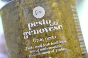 Pasta med pesto og parmesan - nem opskrift