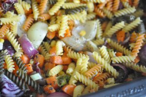 One pan pasta med kylling & grøntsager - opskrift 