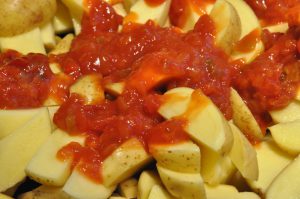 Kartoffelbåde med rasp og tacosauce - lækre