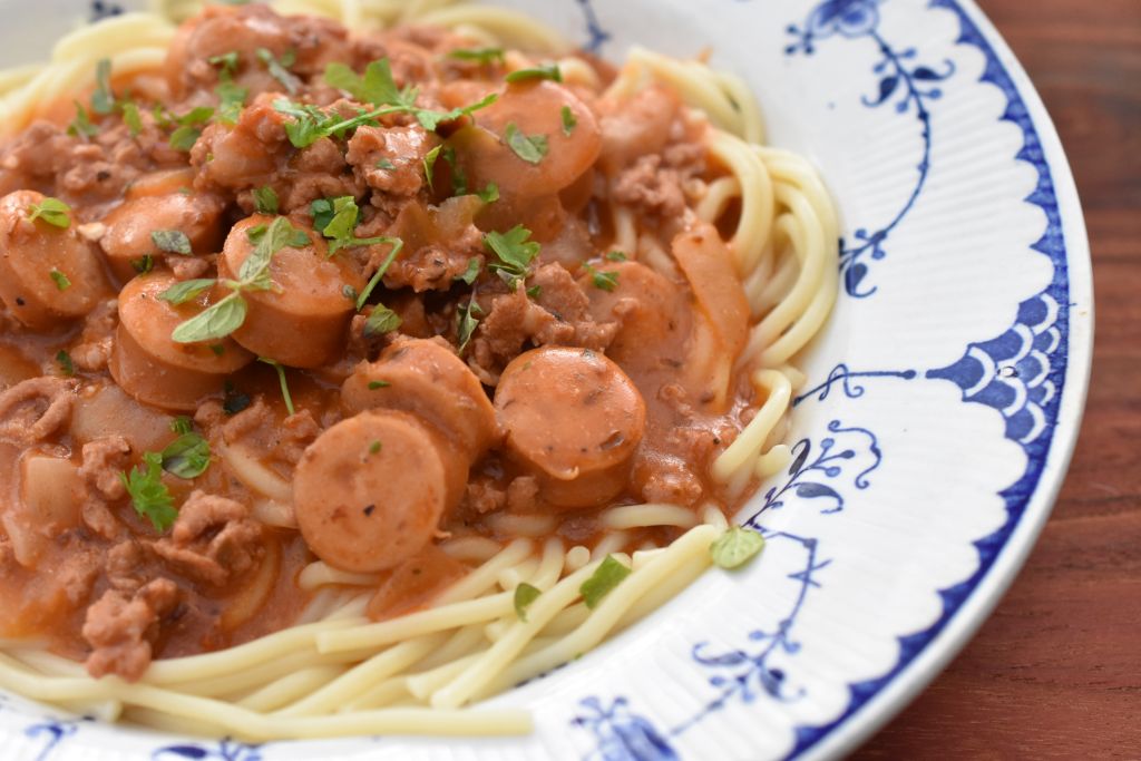DSC_2796 • nogetiovnen.dk Pasta med hakket svinekød, pølser & tomat