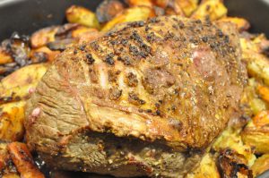 Culottesteg med kartoffelfad og bagte rødløg