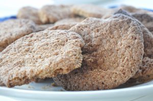 Kardemomme småkager med kanel - opskrift