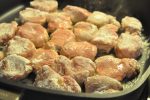 Mørbradbøffer med peberfrugt i pebersauce