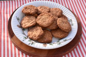 Ingefær cookies med nellike – sprøde småkager
