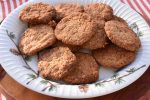 Ingefær cookies med nellike – sprøde småkager