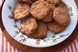 Ingefær cookies med nellike – sprøde småkager
