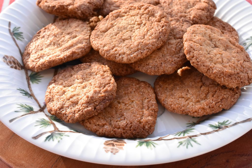 Ingefær cookies med nellike – sprøde småkager