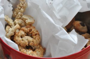 Æblecrumble af julens småkagerester